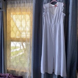 🎉EUC- Striped Maxi Dress By Gianni Bini